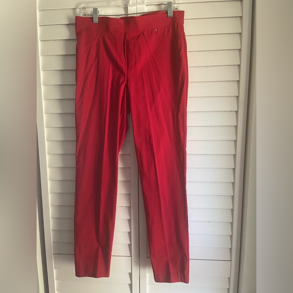 Red Jeggings size medium. NWOT